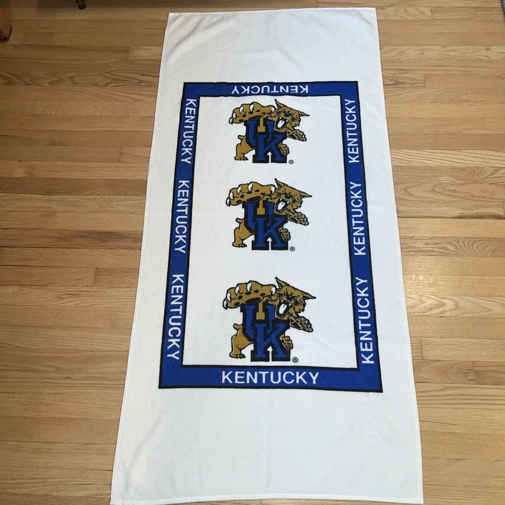 UK Kentucky Wildcats Beach‎ Towel- Vintage - 60